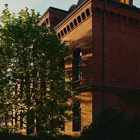 Blow Up Hall 5* Poznań