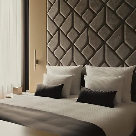 Hotel Blow Up Hall 5*