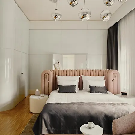 Blow Up Hall 5* Poznań