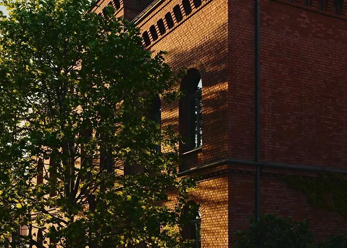 Blow Up Hall 5* Πόζναν