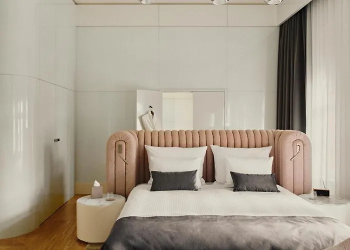 Blow Up Hall 5* Πόζναν