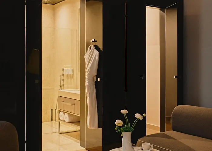 Blow Up Hall Ξενοδοχείο