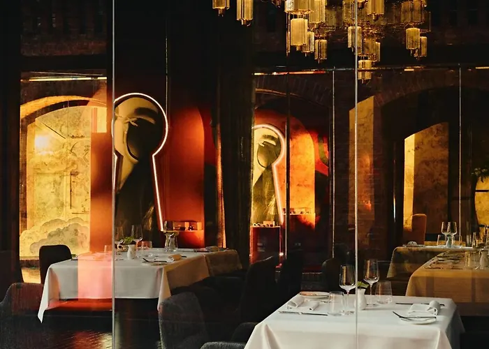 Blow Up Hall Ξενοδοχείο