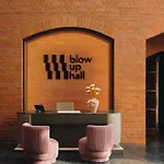 ホテル Blow Up Hall