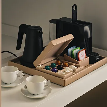 酒店 Blow Up Hall 5*