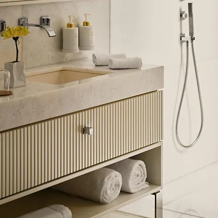 酒店 Blow Up Hall 5*