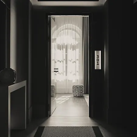 Hotel Blow Up Hall