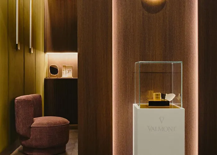 Blow Up Hall Отель Познань